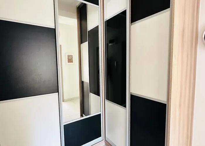 Centrum 2-bedroom דירה צ'סטוצ'ובה