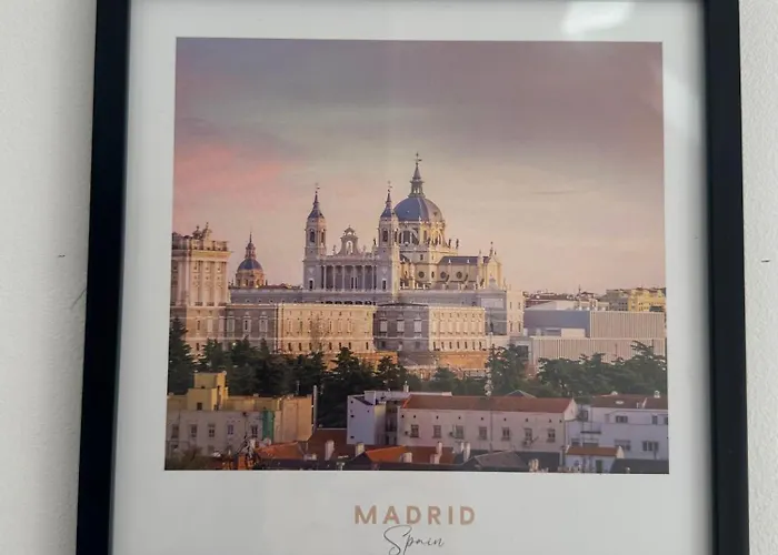 Centrum 2-bedroom דירה *